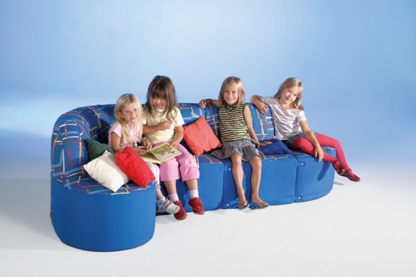 Kindercouch Sofia mit Stoffbezug schwer entflammbar