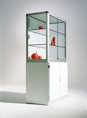 Aluvitrine mit Unterschrank