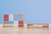 Schülerrechenmaschine System Oehl 1-20 rot / blau