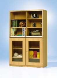 Aufsatzschrank mit Glastüren