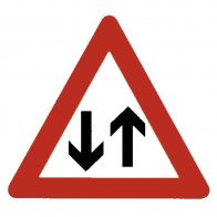 Verkehrsschild: Gegenverkehr