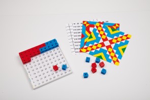 Steckwürfel-Box mit transparentem Deckel - 100 Steckwürfel, 50x rot & 50x blau