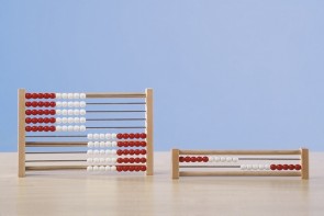 Schülerrechenmaschine System Oehl 1-100 rot / weiß